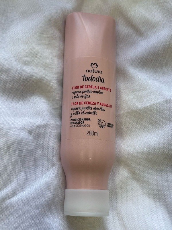 Producto - Natura Tododia Acondicionador flor de cereza y palta