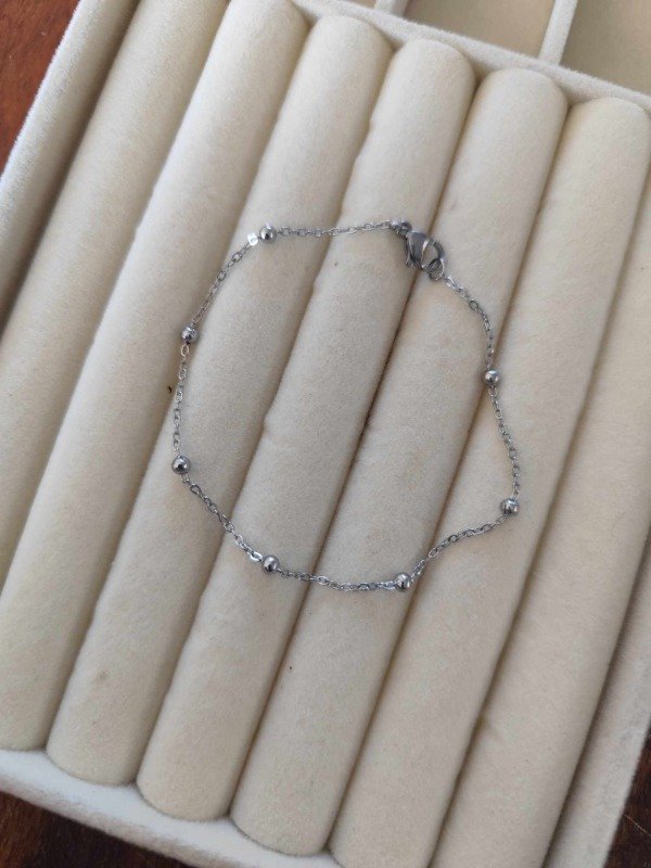 Producto - Pulsera super fina bolitas. Modelo 2. Acero quirúrgico.