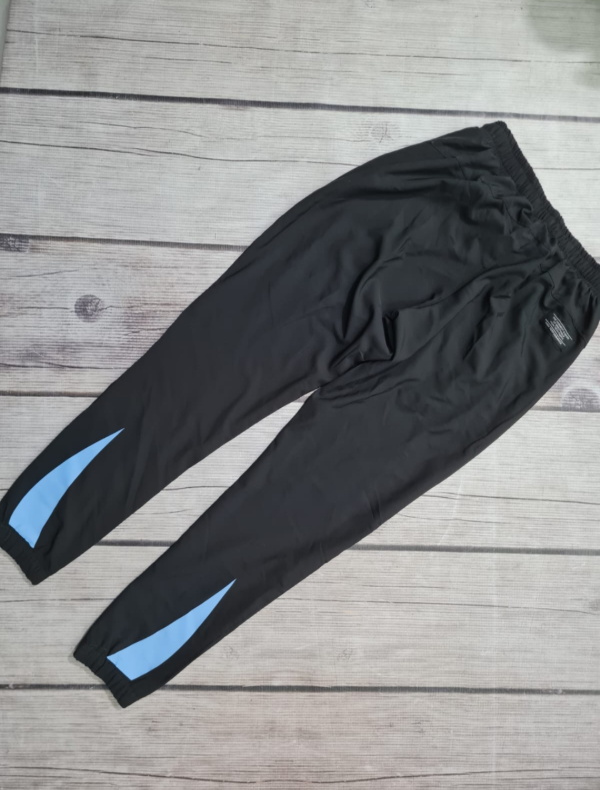 Pantalón rompeviento — imagen 4