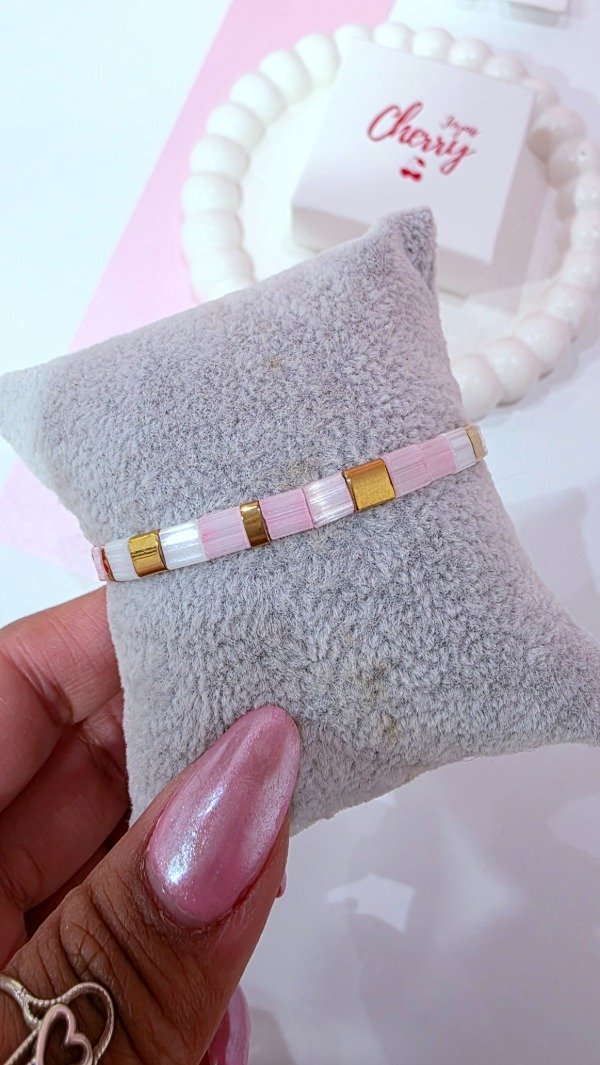 Producto - Pulsera rosa pastel elaztizada