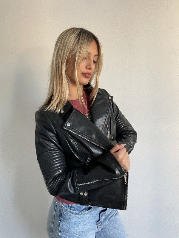 Producto - Campera Uma