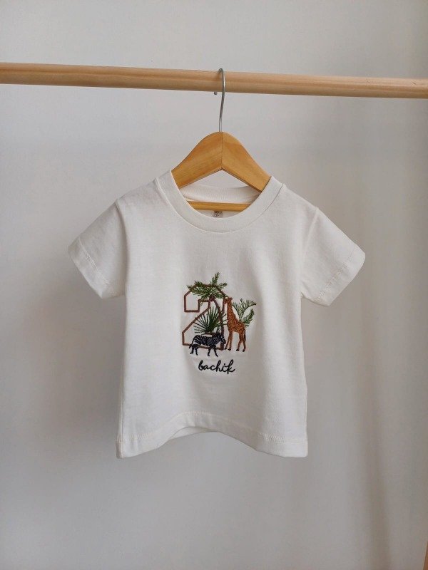 Producto - Remera giraffe