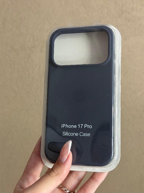 Producto - Silicone 17 pro azul oscuro