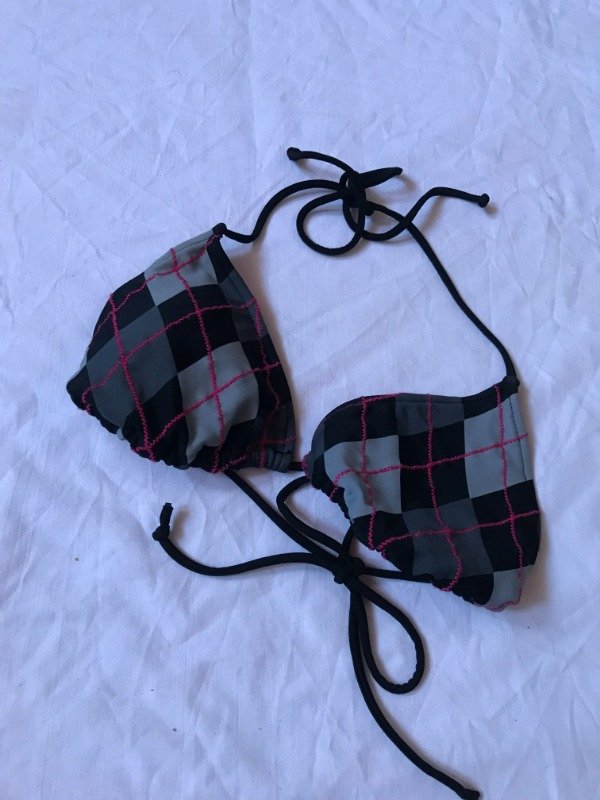 Producto - Y2K Bratz / cruless embroied top bikini. Size: M