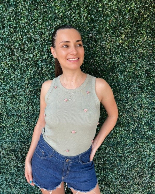 Producto - MUSCULOSA MORLEY CON FLORES - 3