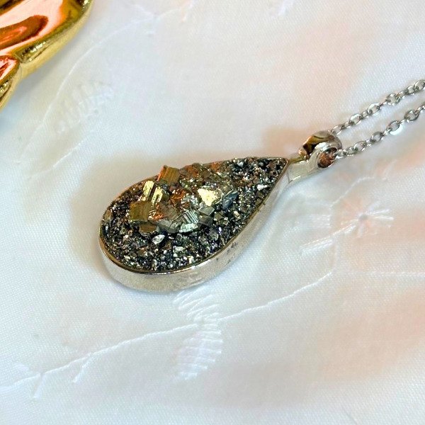 Producto - Collar gota Pirita