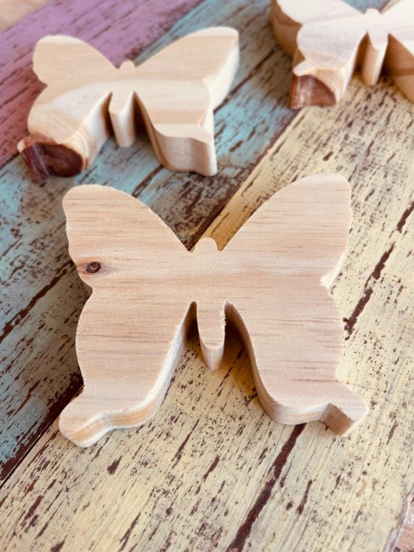 Producto - Figura Mariposa PINO