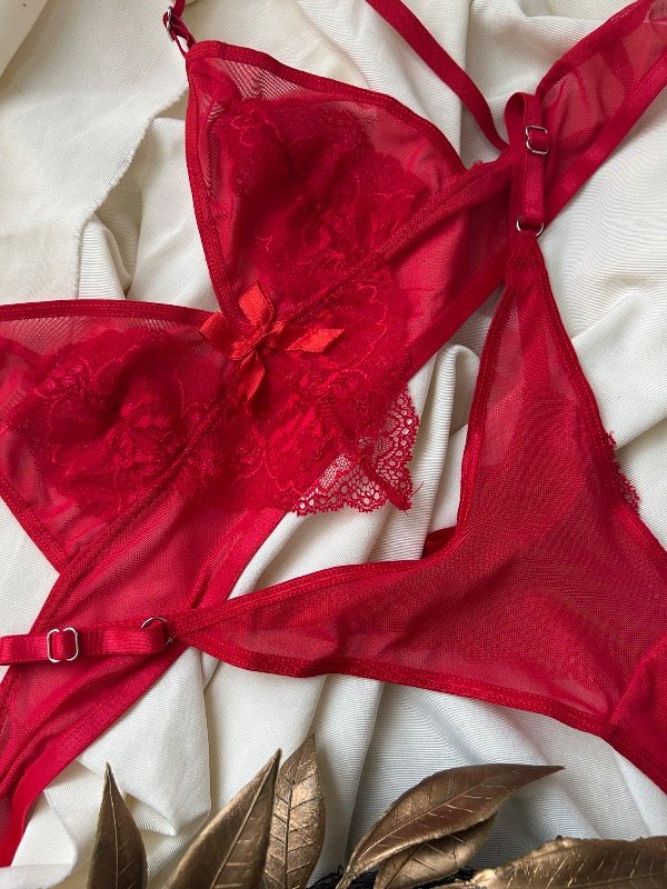 Producto - Conjunto Emperatriz Rojo
