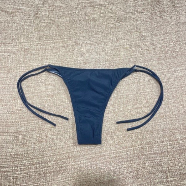 Producto - Less regulable negra (talle 4)