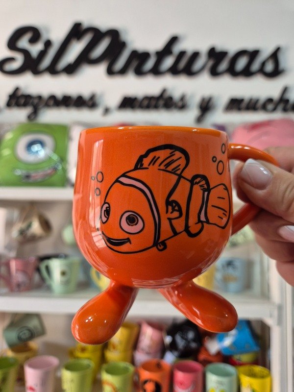 Producto - Taza con patitas Nemo