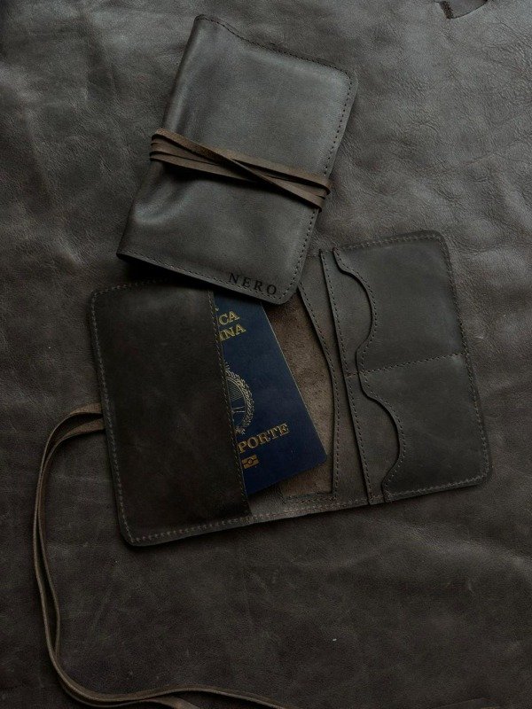 Producto - Porta Pasaporte NERO - 2