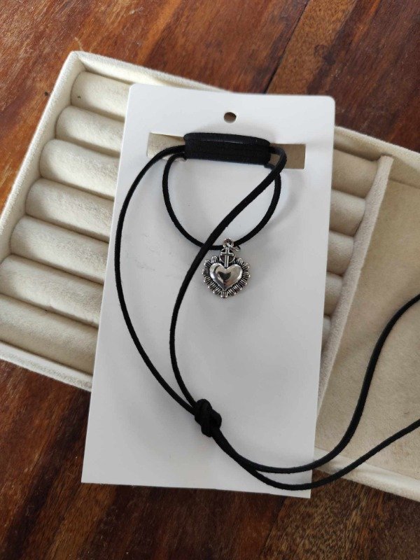 Producto - Lazo negro corazón + cruz