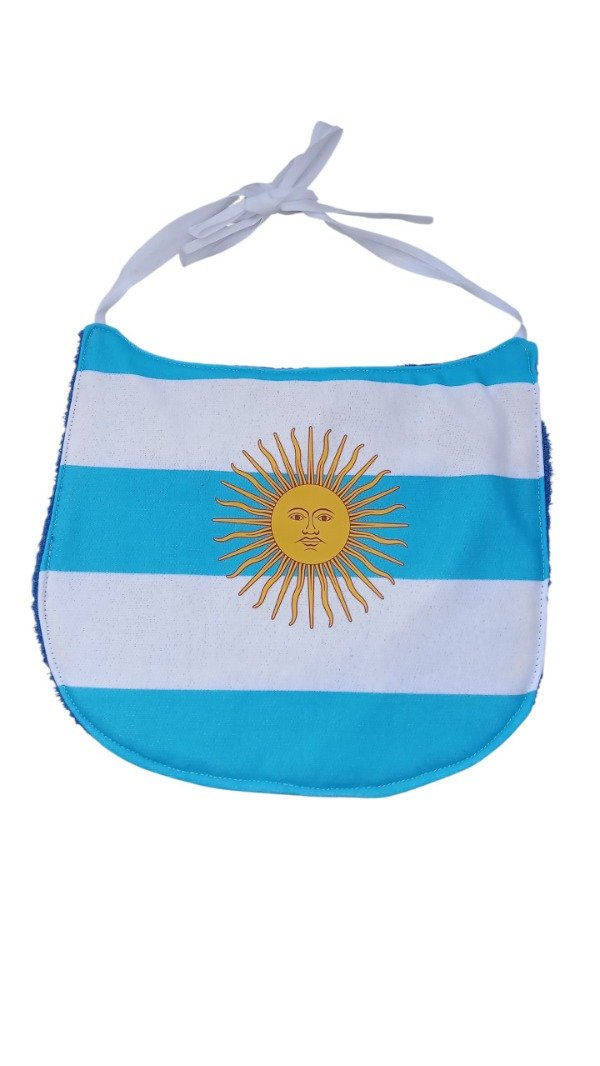 Producto - Babero Argentina tricapa