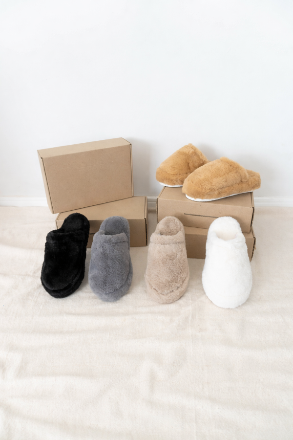Producto - Pantuflon de piel sin taco