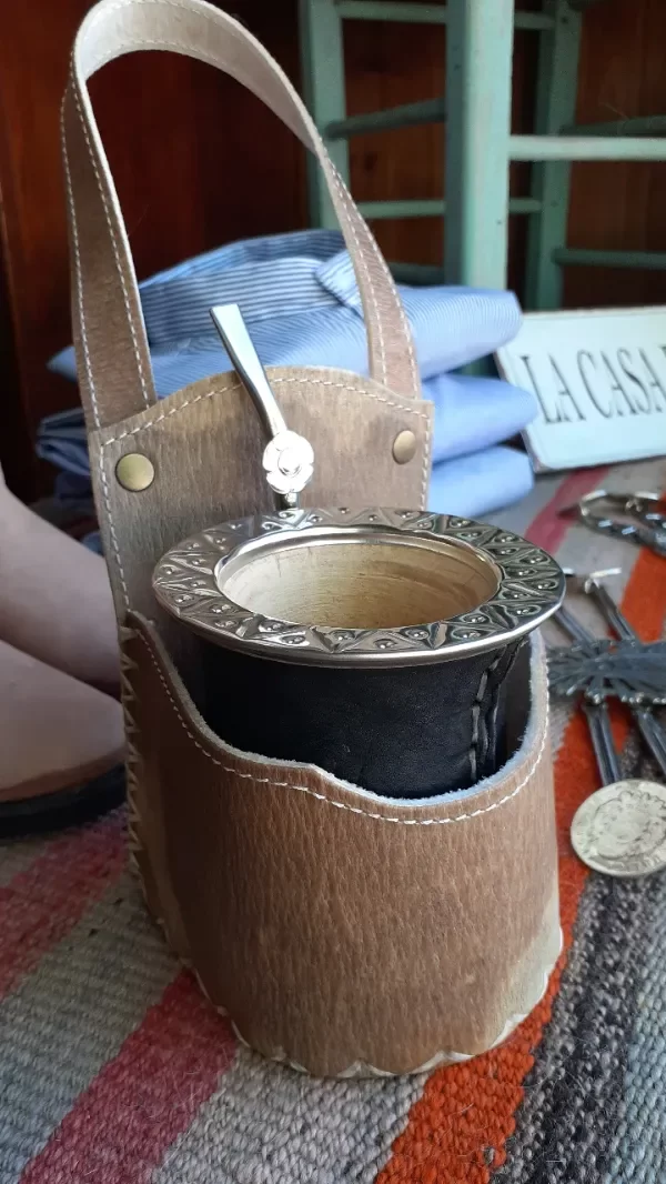 Producto - Porta mate para auto