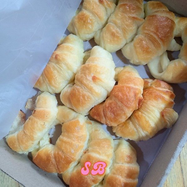 Producto - Medialunas de manteca con jyq