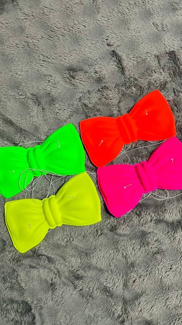 Producto - MOÑO PLASTICO GIGANTE 20CM FLUO