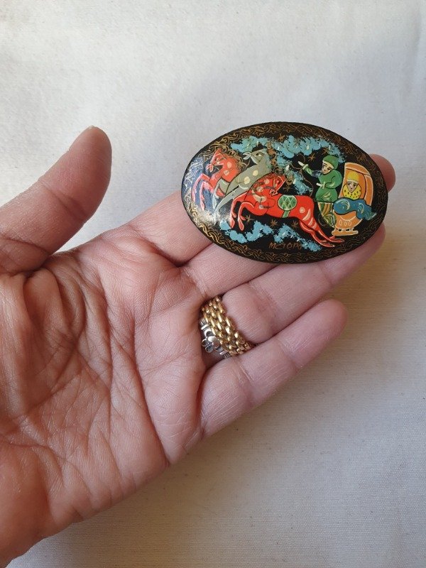 Producto - Broche Laca Rusa Mstera Pintado a Mano Troika - 1