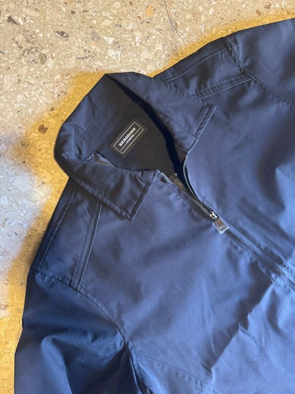 Producto - Jacket liviana serodino cuello camisero