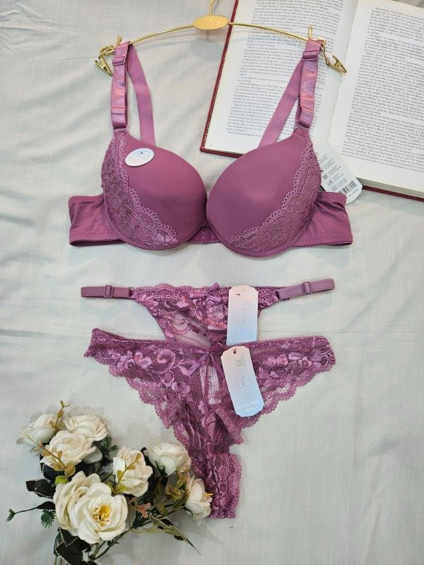 Producto - CONJUNTO IMPORTADO + 2 BOMBIS ROSA FUERTE(A36 C)
