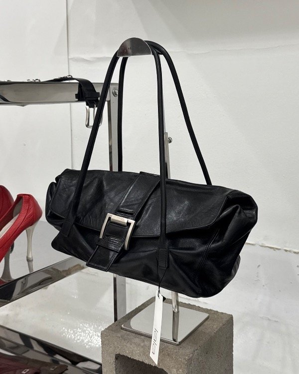 Producto - Maxi shoulderbag leather