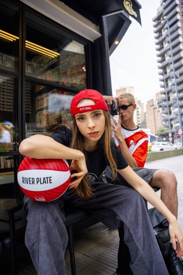 Producto - Pelota de Basquet Estadios 24 RIVER - Licencia oficial