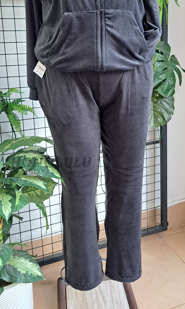Producto - Pantalón de Plush Negro