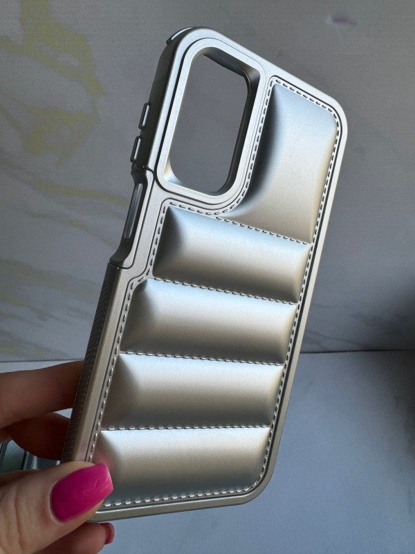 Producto - Puffer super reforzada metalizada Samsung S24 plus