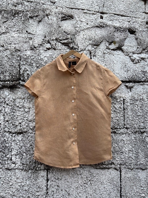 Producto - camisa BASEMENT café con leche