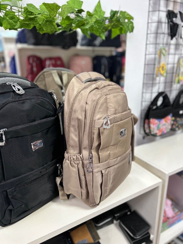 Producto - Mochila grande reforzada beige