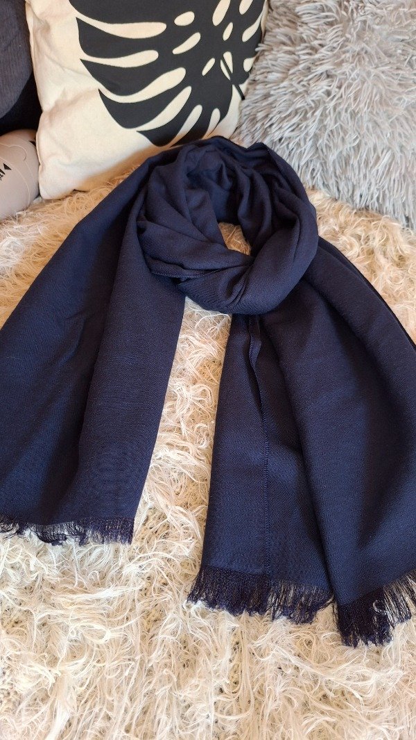 Producto - Ruana lisa azul oscuro