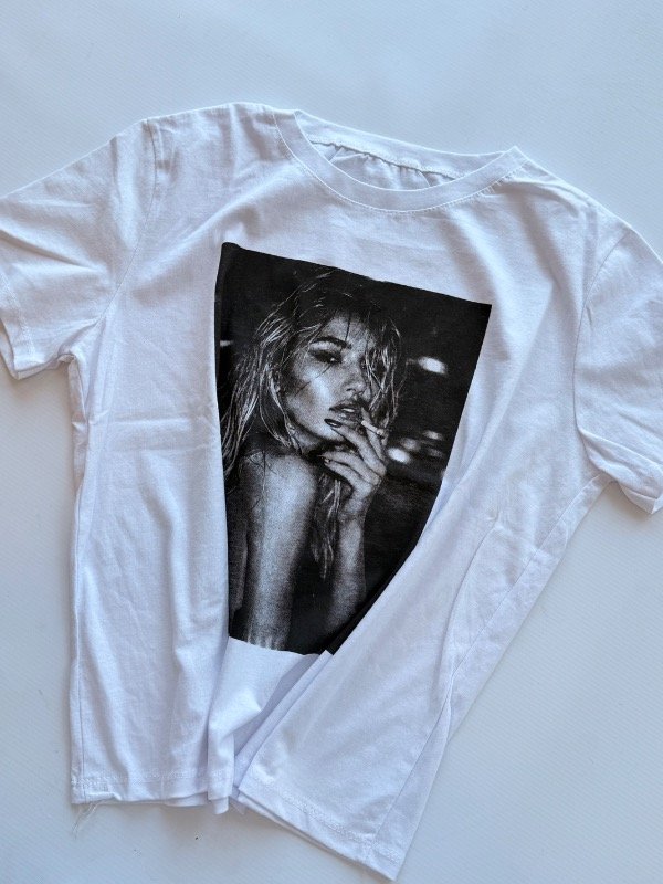 Producto - Remeras Estampas Blancas - 3