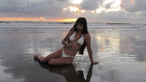 Bikini Ivy — imagen 5