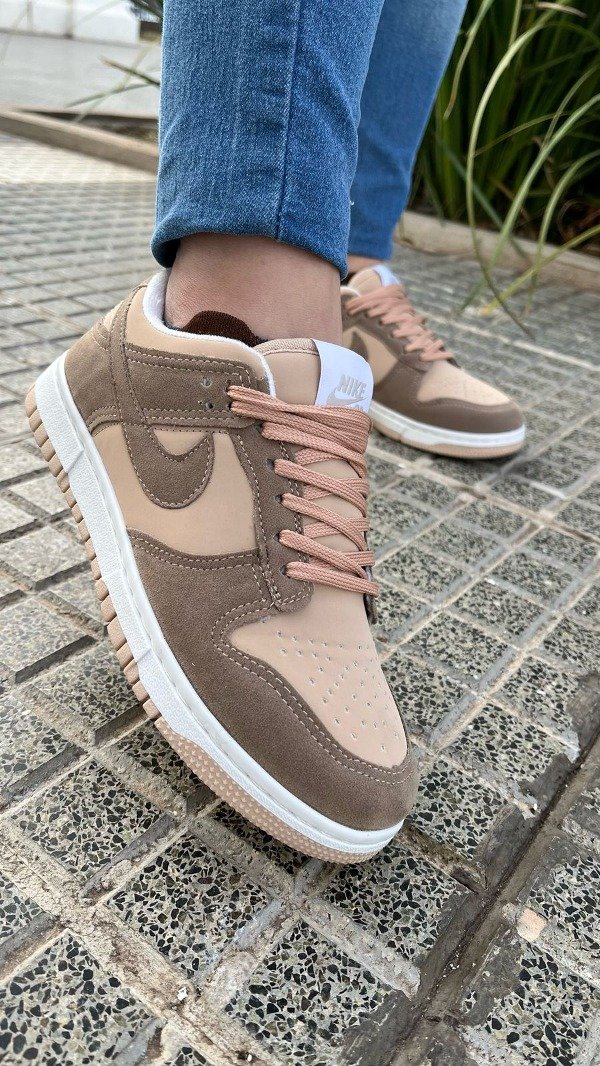 Producto - NIKE DUNK LOW (Beige)