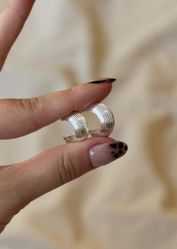 Producto - ARGOLLA RAYADA