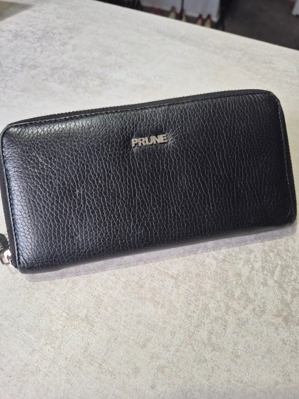 Producto - Billetera PRUNE