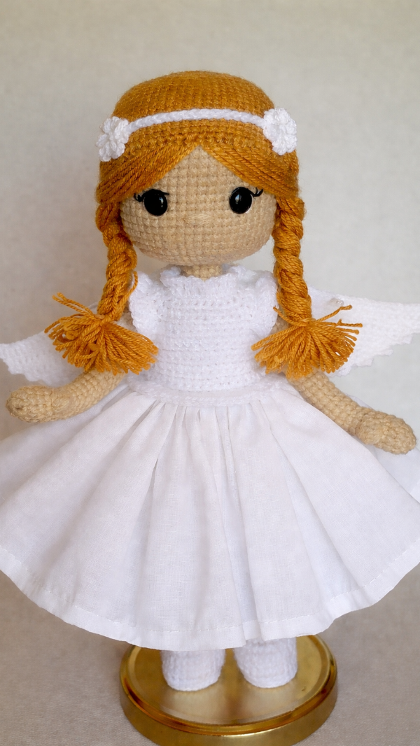 Producto - Tina, la Muñequita Alada en Blanco Algodón