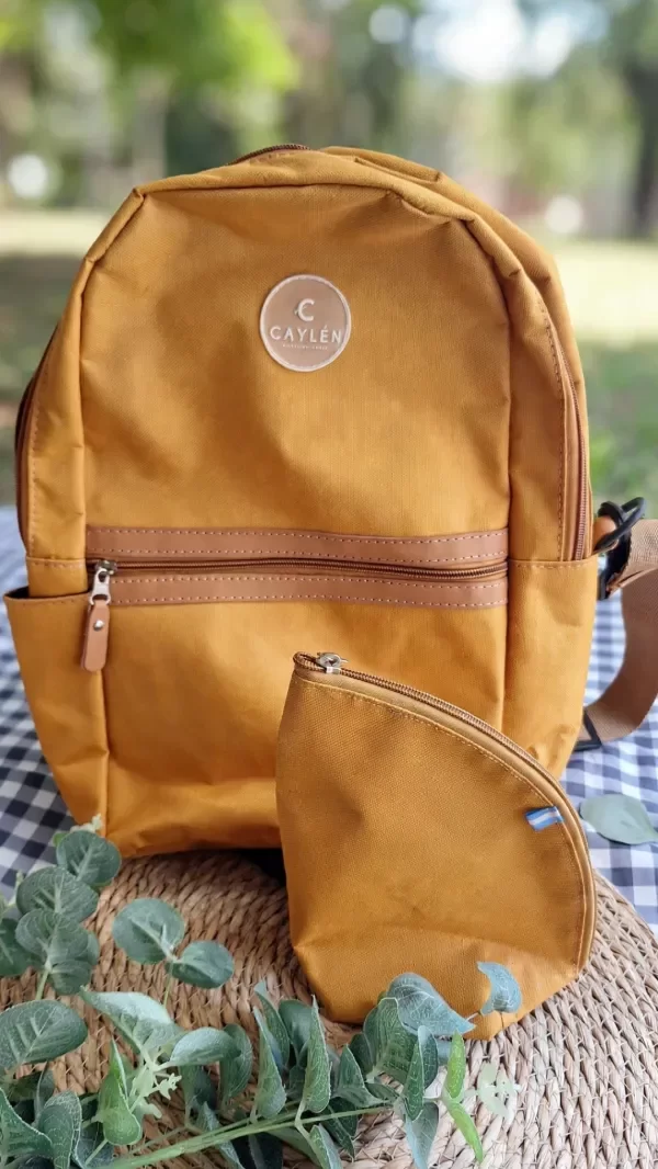 Producto - Mochila Navarro con guarda mate