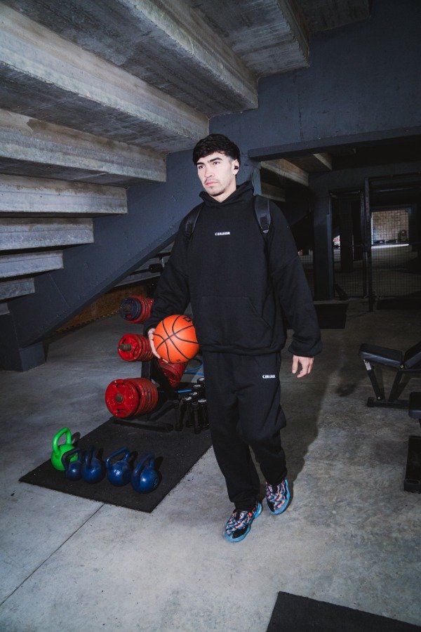 Producto - JOGGING NEGRO