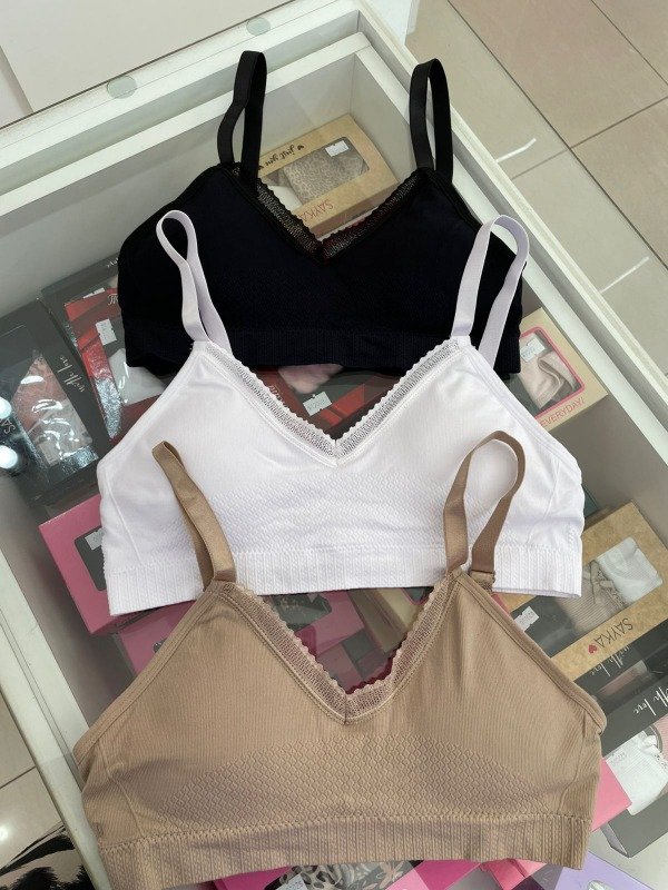 Producto - Top puntilla Zoe