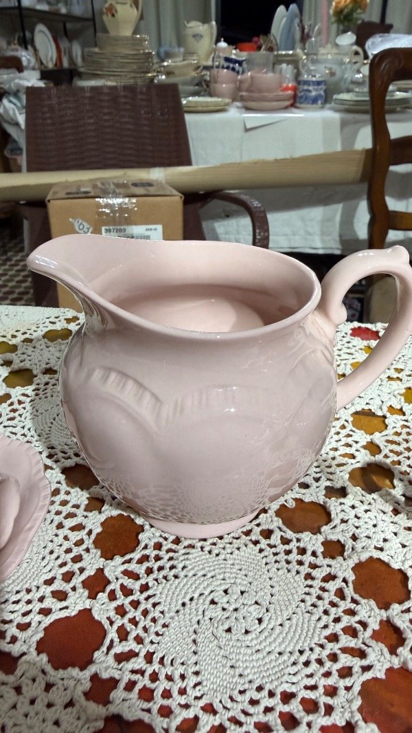 Producto - Jarra rosa meakin impecable