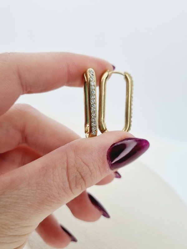 Producto - Aros acero dorado argollita oval alarg linea strass