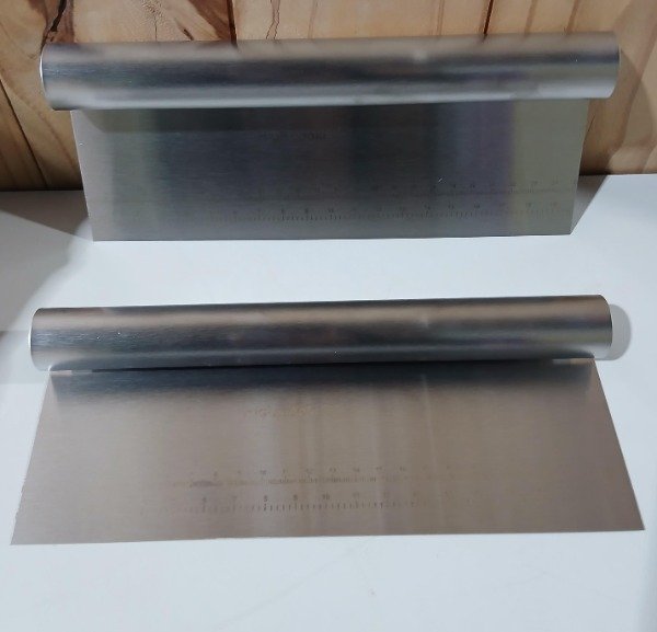Producto - Scrapper 25cm con regla