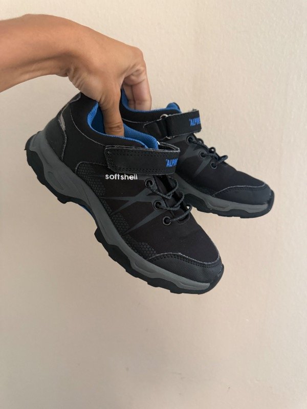 Producto - Zapatillas ALPINE SKATE talle 33 irl51