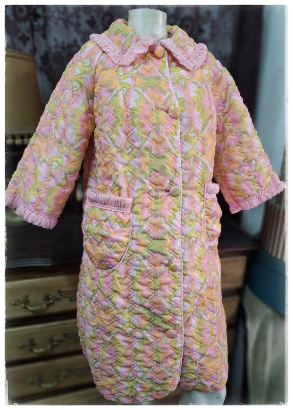 Producto - Deshabillé Matelasse Estampado flores rosa fluor