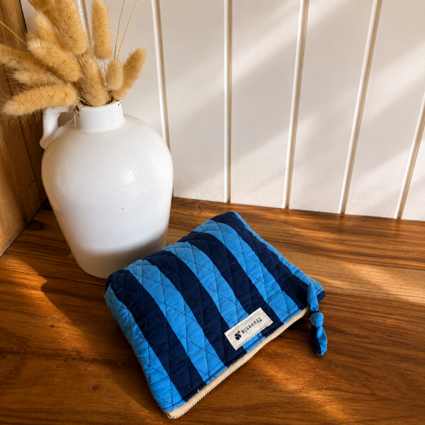 Producto - Neceser Plano Chico Rayas Azul
