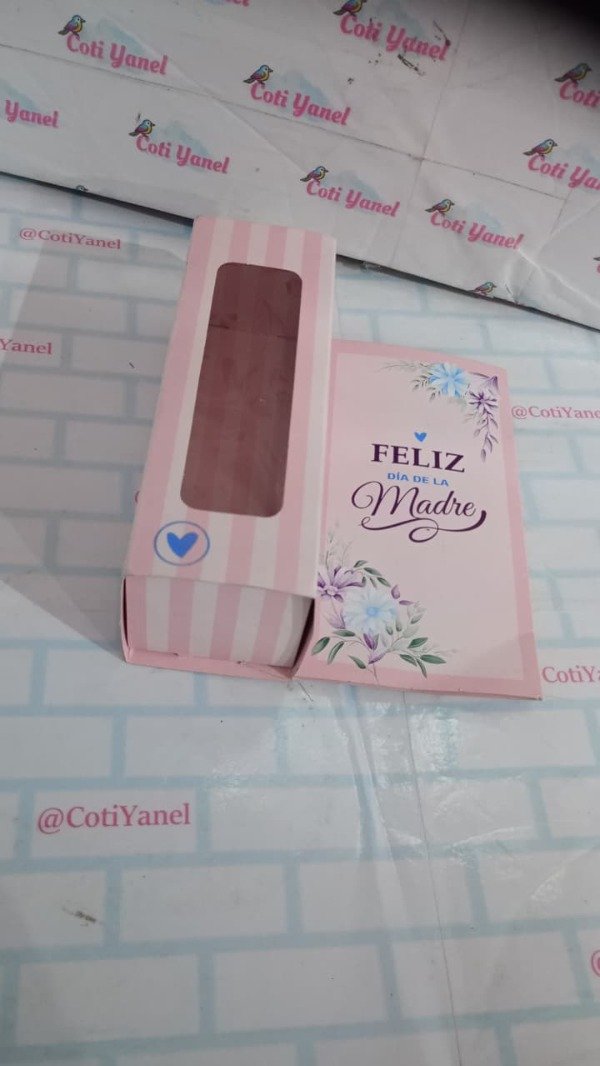 Producto - Caja tipo fosforera con tarjeta - 2