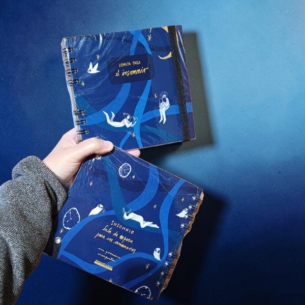 Producto - Cuaderno tapa dura con espiral- Serie Insomnio