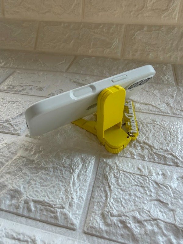 Producto - Llavero apoya celular 3D - 1