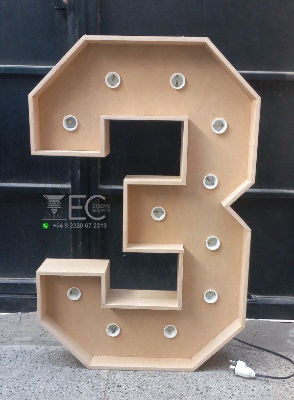 Producto - Número 3 - 80 cm